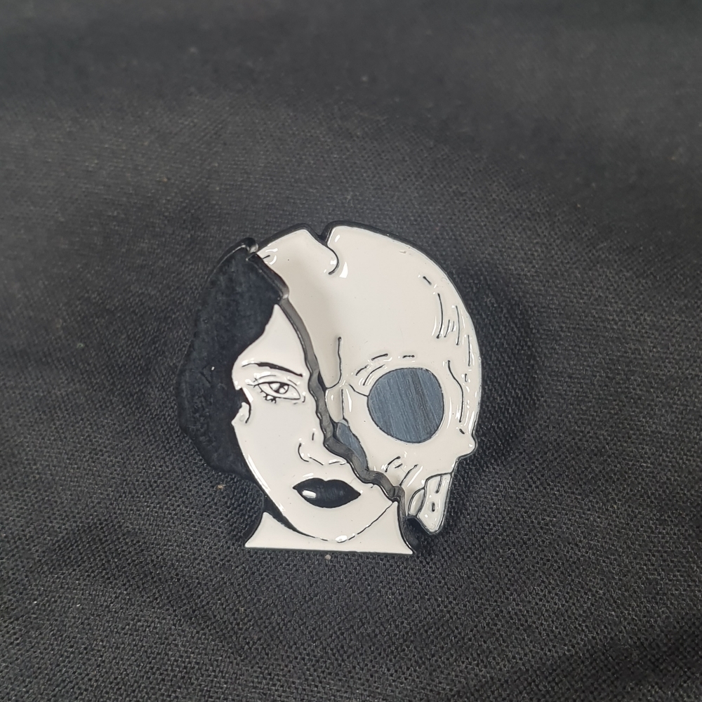 2 BFF Skull and Lady Enamel Pins